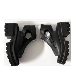 Timberland Everleigh Gladiator Sandals Black Leather Sz 7 Chunky Heel EUC